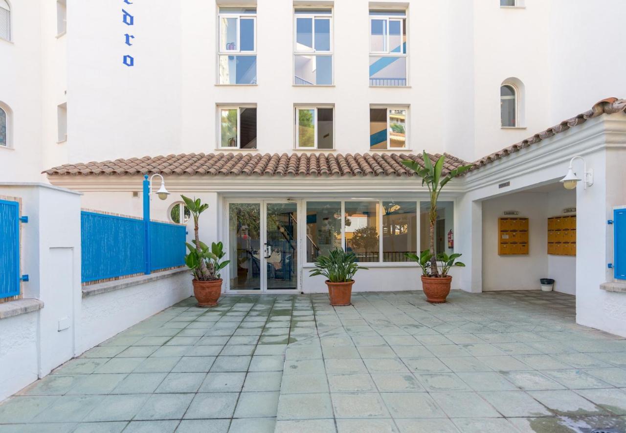 Malagasuite Lux Beach & Pool Torremolinos Exterior photo
