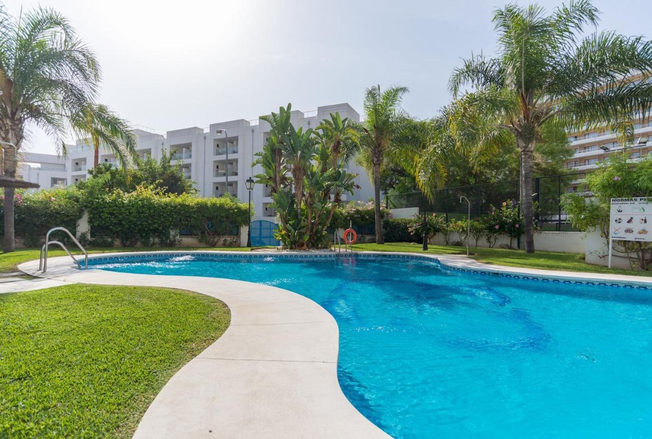 Malagasuite Lux Beach & Pool Torremolinos Exterior photo
